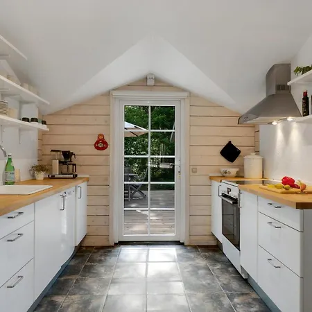 Nyaraló Lovely In With Kitchen Rønde